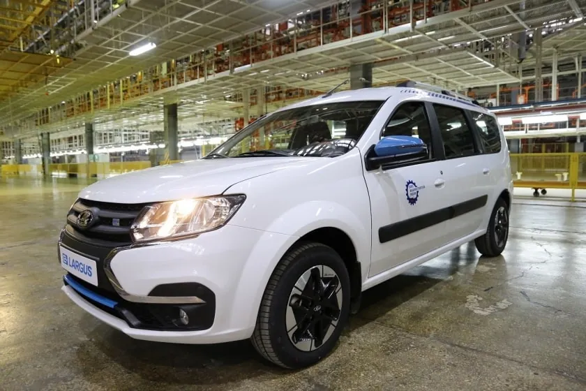 В ИЖЕВСКЕ НАЧАЛОСЬ ПРОИЗВОДСТВО ОПЫТНОЙ ПАРТИИ LADA E-LARGUS