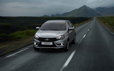 LADA Vesta седан вид автомобиля в движении