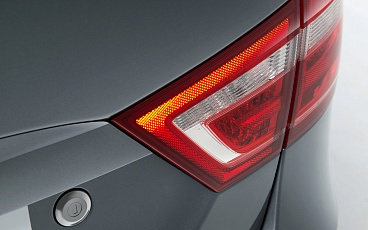 LADA Vesta седан задний фонарь и замок багажного отделения
