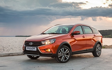 LADA Vesta SW Cross вид левого борта