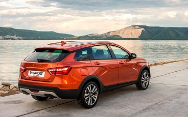 LADA Vesta SW Cross вид сзади